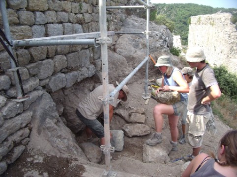 Chantiers travaux fouilles 2010 au château de Termes Chantiers travaux fouilles 2010 au château de Termes