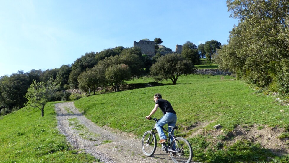 vélo électrique en corbières