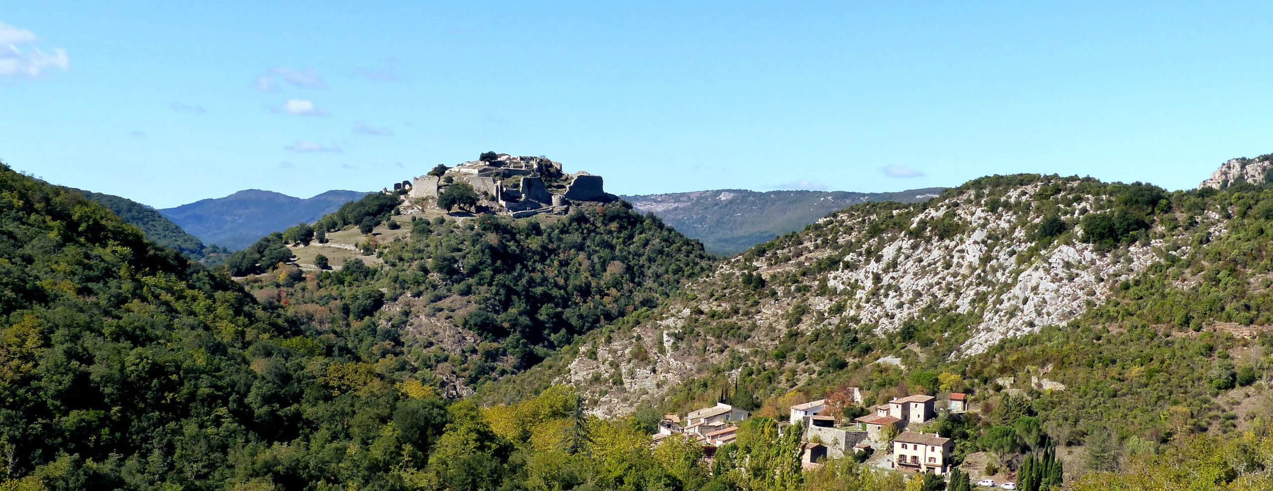 Termes, une respiration en Corbières, sud de France Le village, le château et les gorges de Termes, un terrain d'expériences