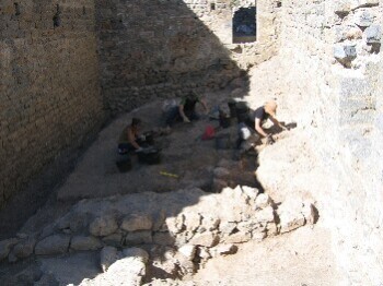 Fouilles archologiques au chteau de Termes, pays cathare